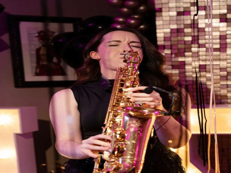 luxe rhythm sax and dj