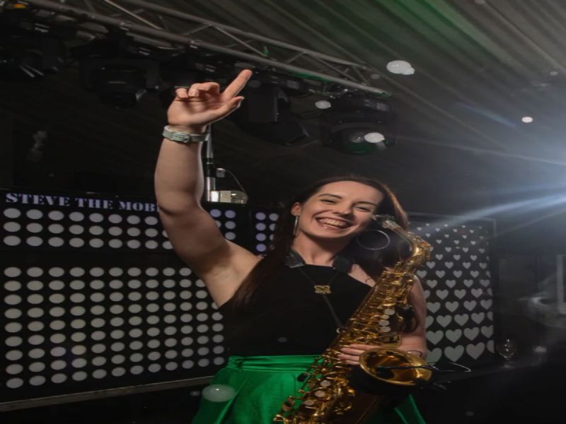 luxe rhythm sax and dj
