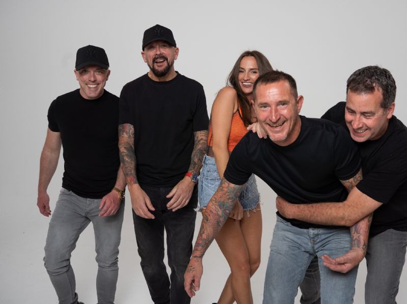 ultimate 90s club anthems band