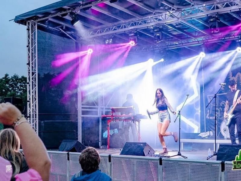 ultimate 90s club anthems band