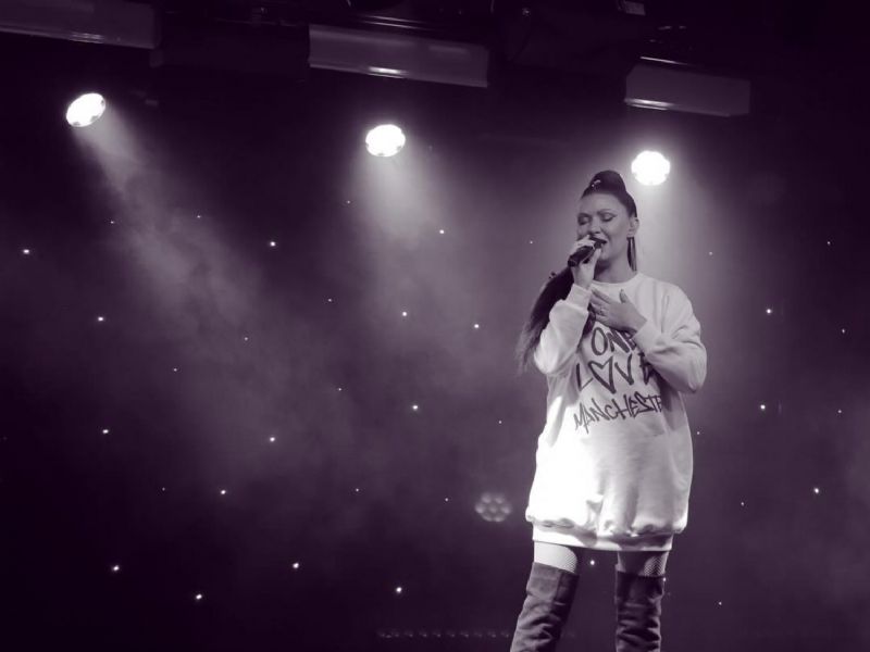 ariana grande live experience