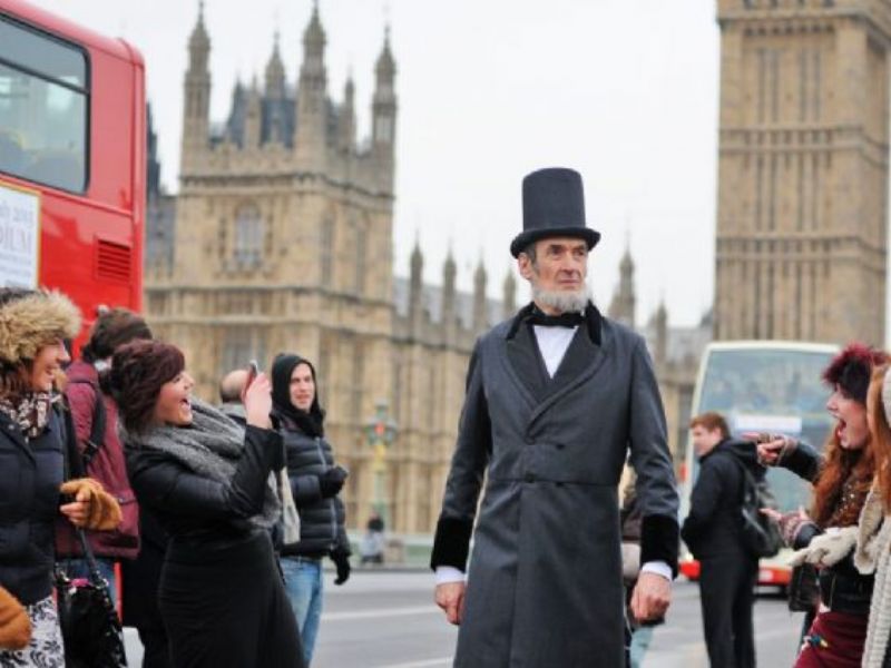 abraham lincoln lookalike