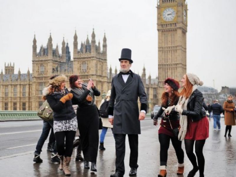 abraham lincoln lookalike