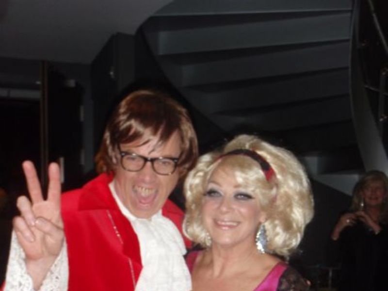 austin powers lookalike