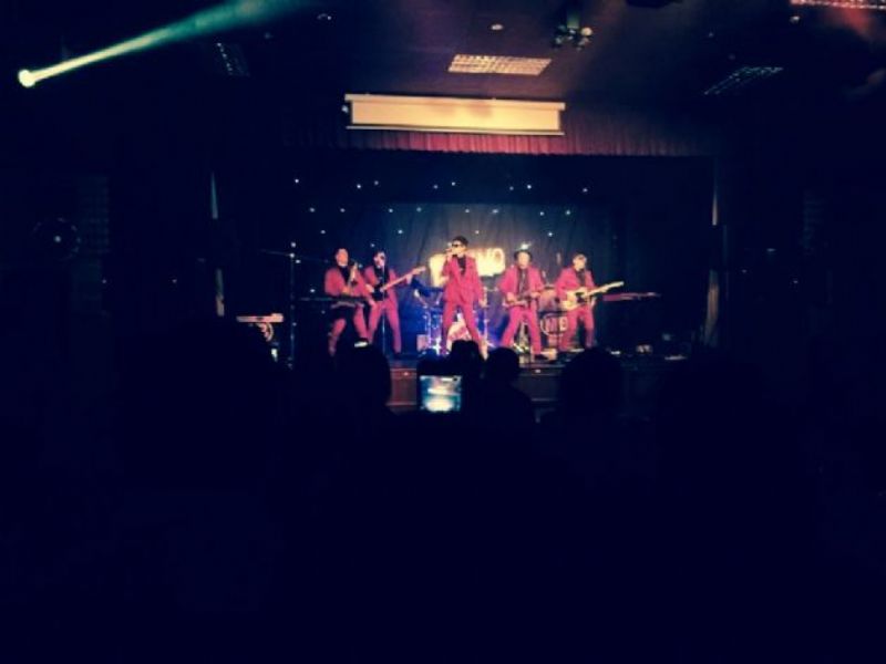 bruno mars and the mb band