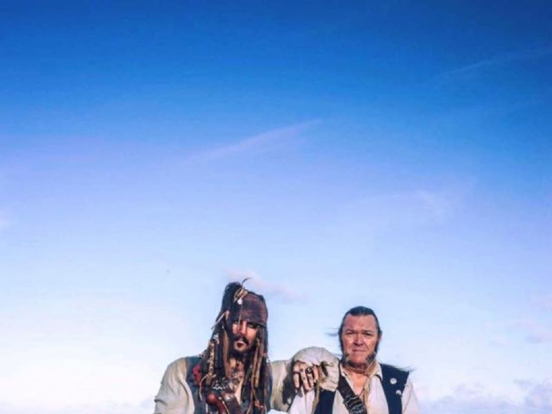 captain jack and shipmate gibbs