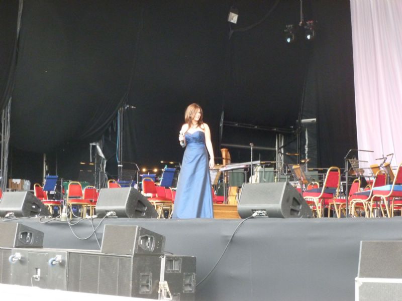 edel the classical crossover singer