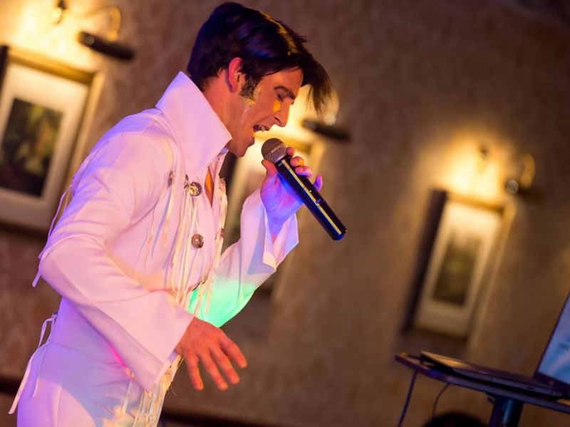 elvis by joey