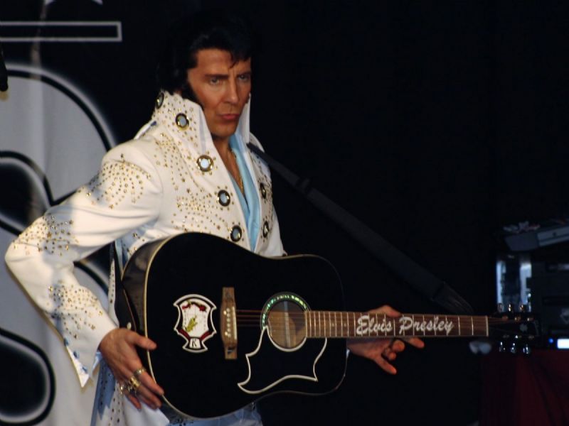 elvis by kirk