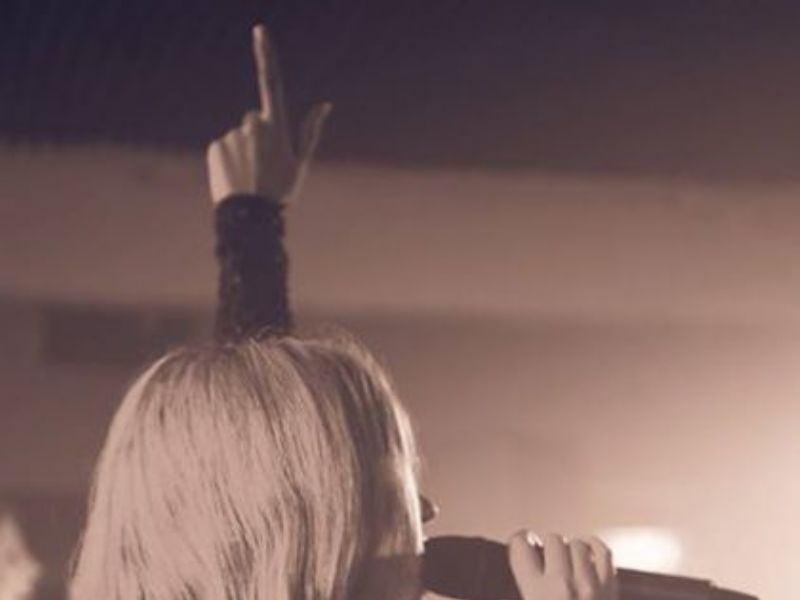 hayley live lounge