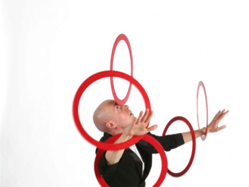 ian the gentleman juggler