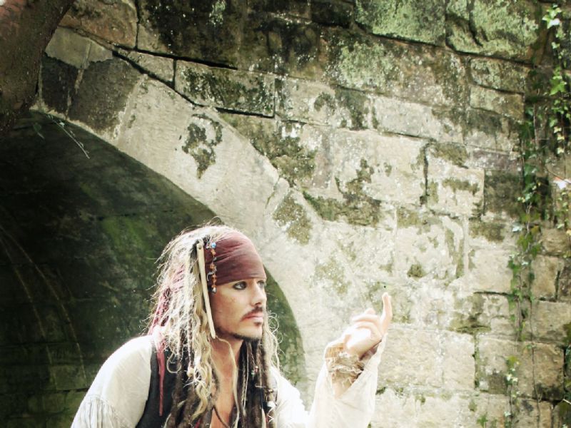 jack sparrow lookalike