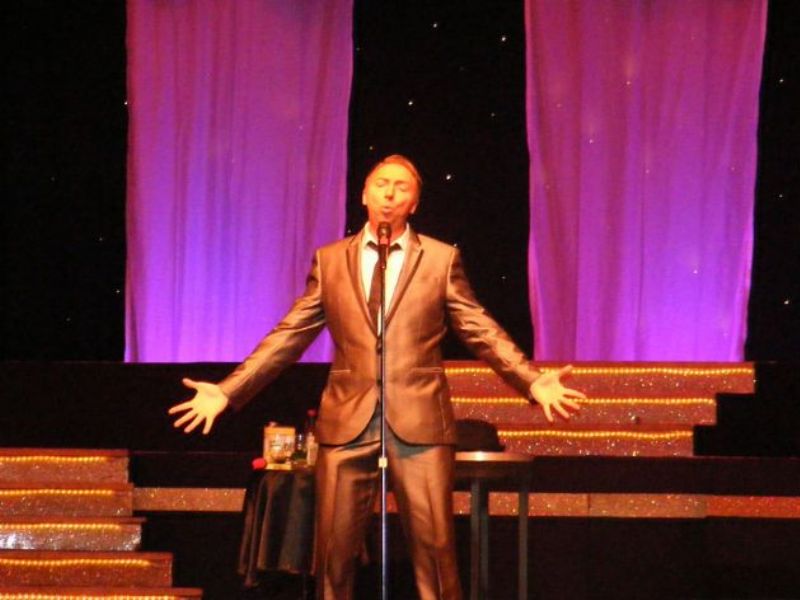 joe the swing singer