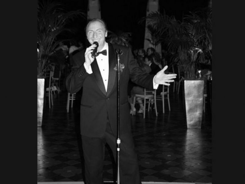joe the swing singer