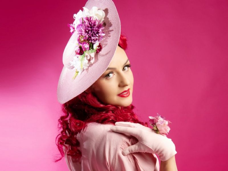 lady red