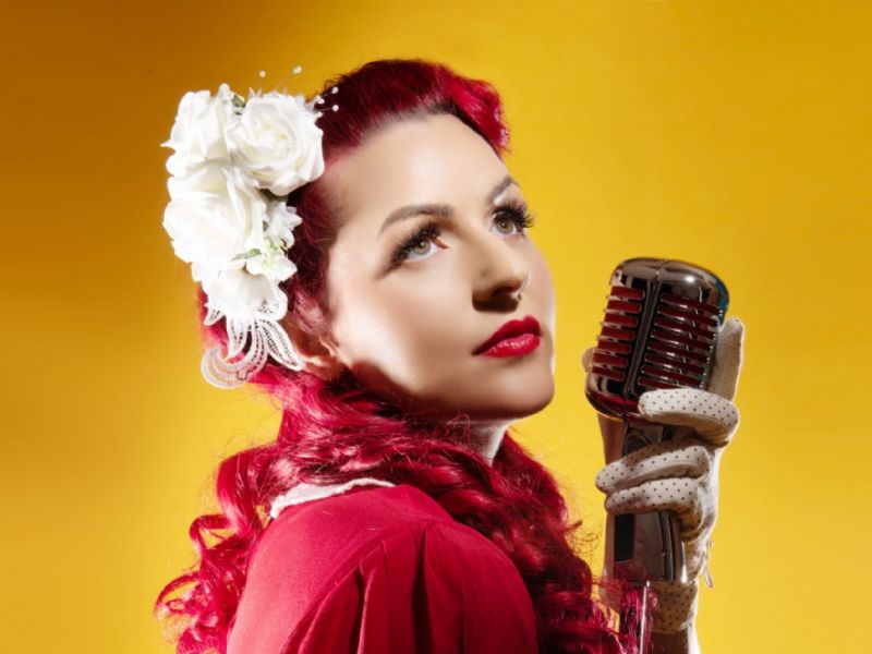 lady red