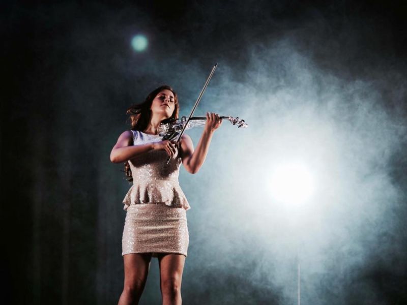 lauren electric violinist