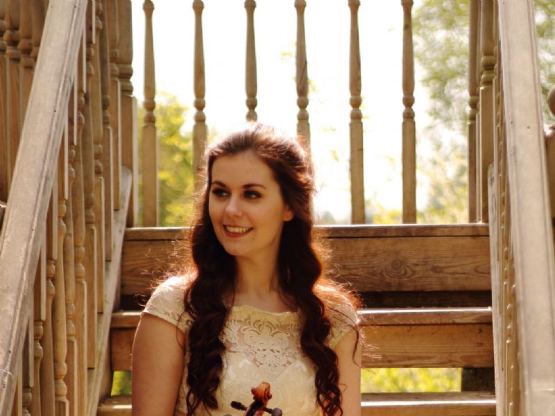lauren electric violinist