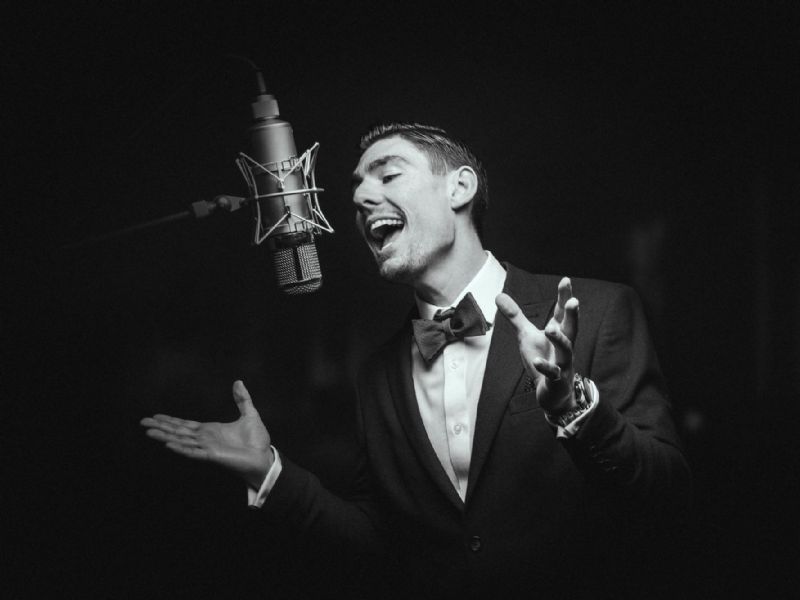 lewis h