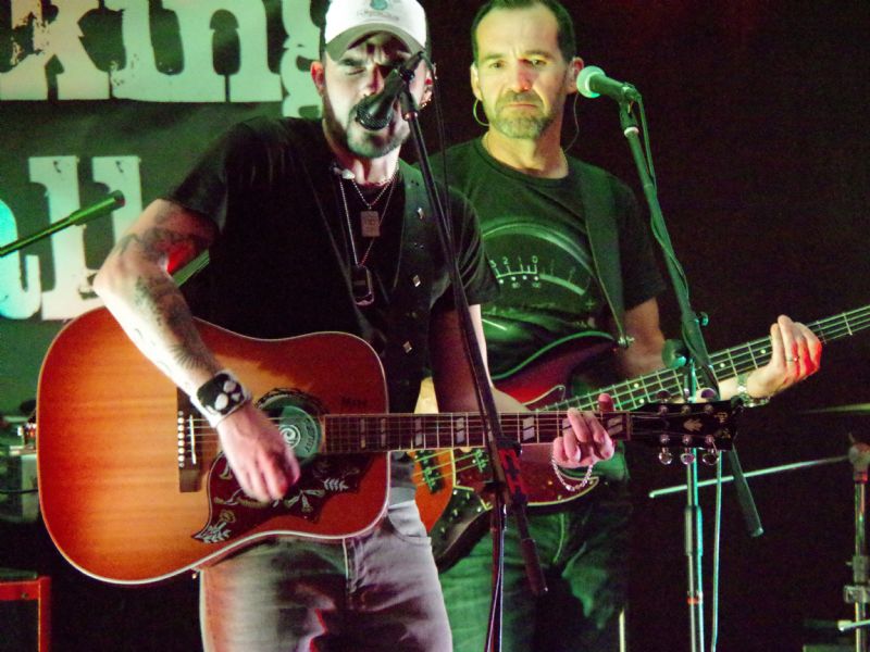 modern country rock band uk