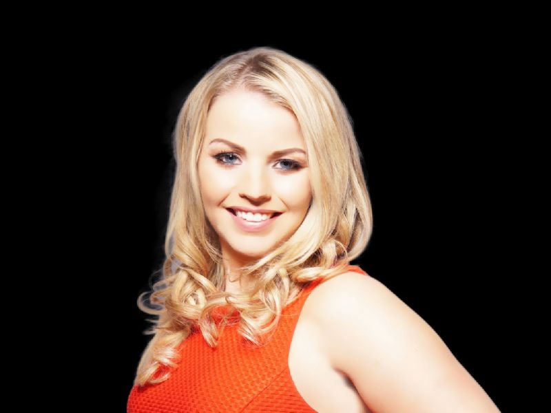 natalie m live lounge