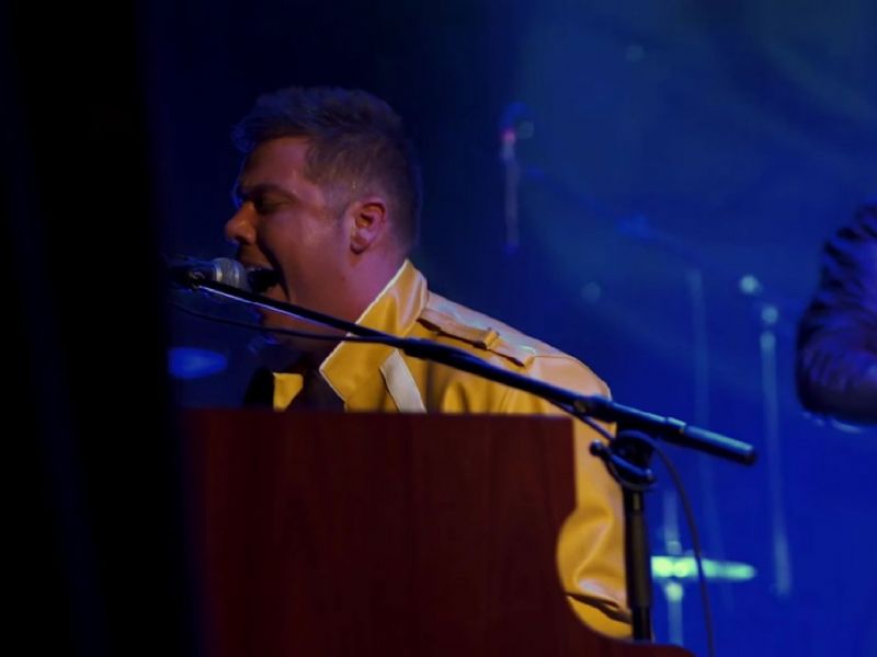 queen will rock you