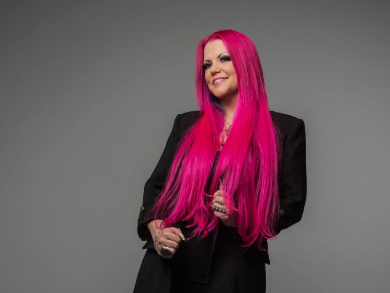 sam jones rock queen