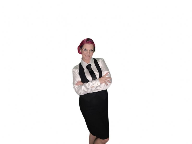 samantha singing waitress