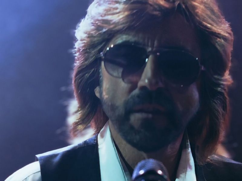 stayin alive a tribute to the bee gees