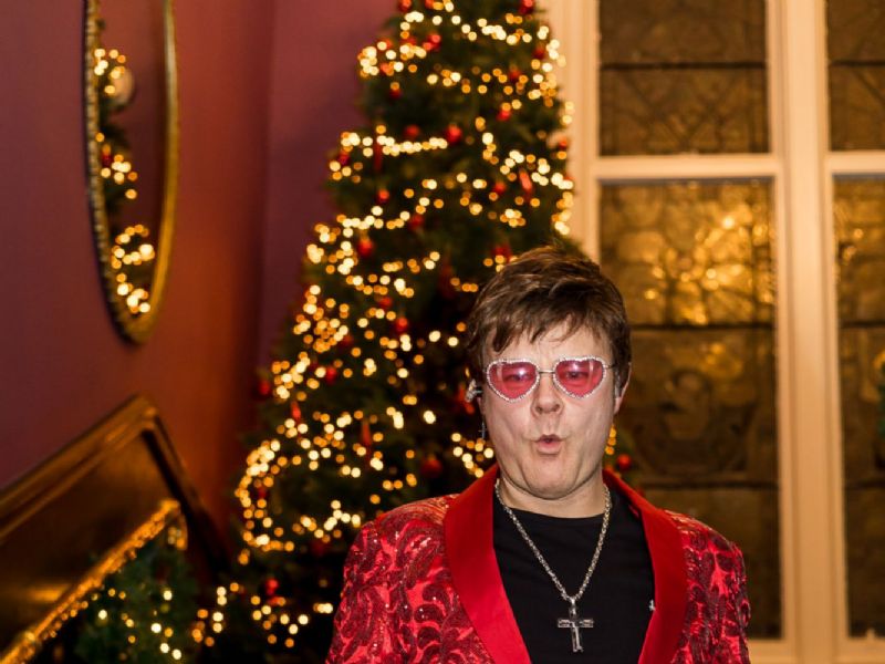 step into elton