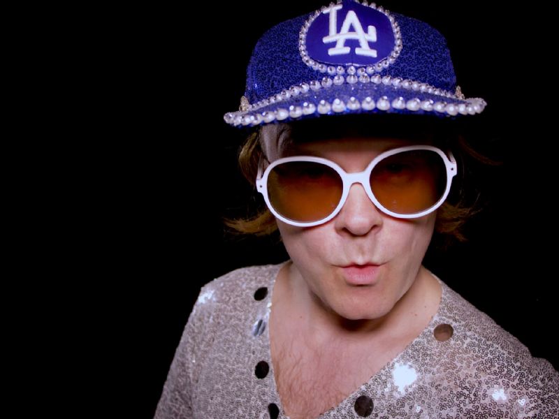 step into elton