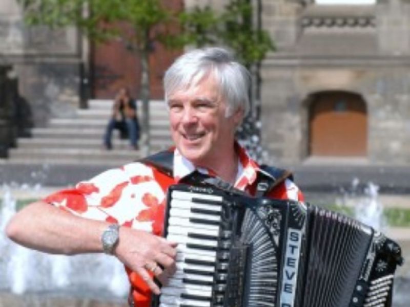 steve the bavarian accordionist