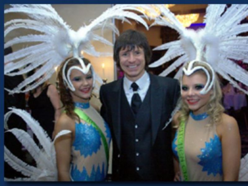 steve w compere and host