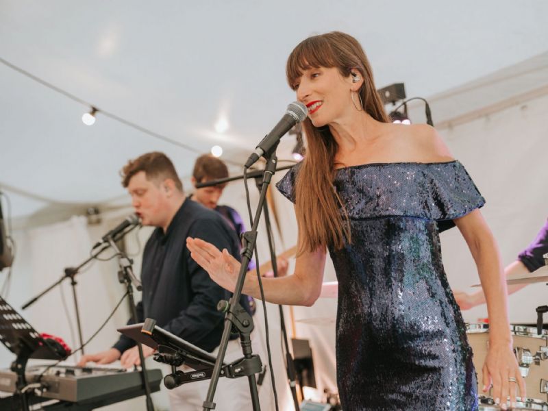 the retro party band