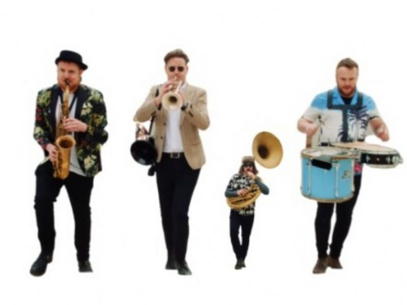the roaming horns