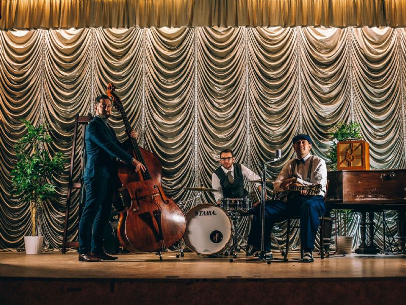 the swing and jazz jive kickers