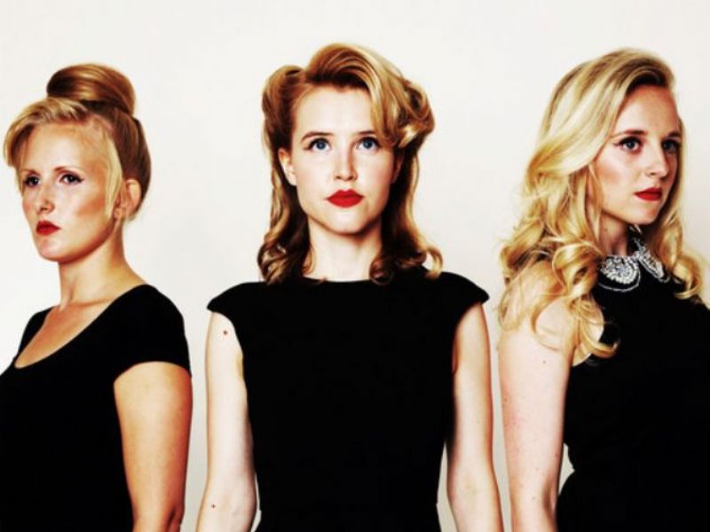 the three blondes band