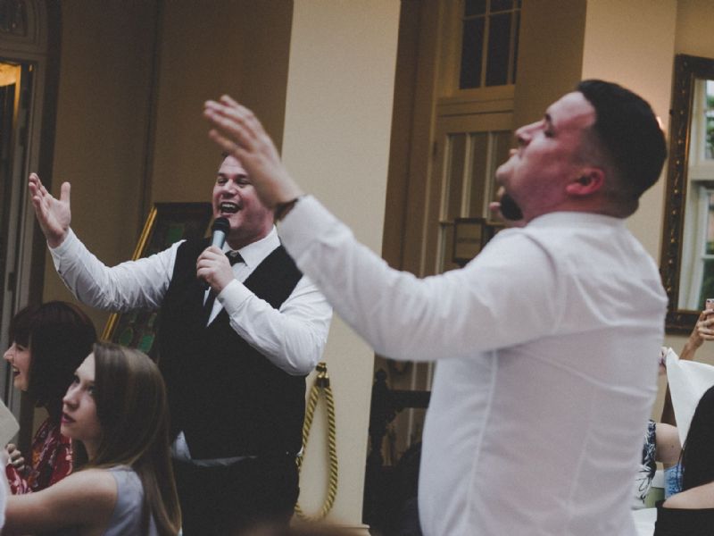 the super singing waiters
