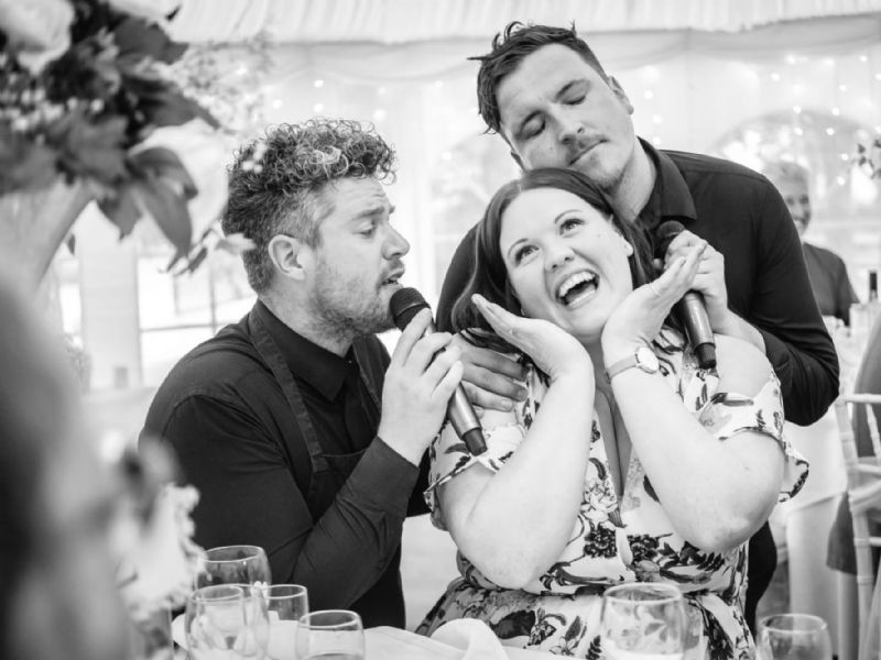 the super singing waiters
