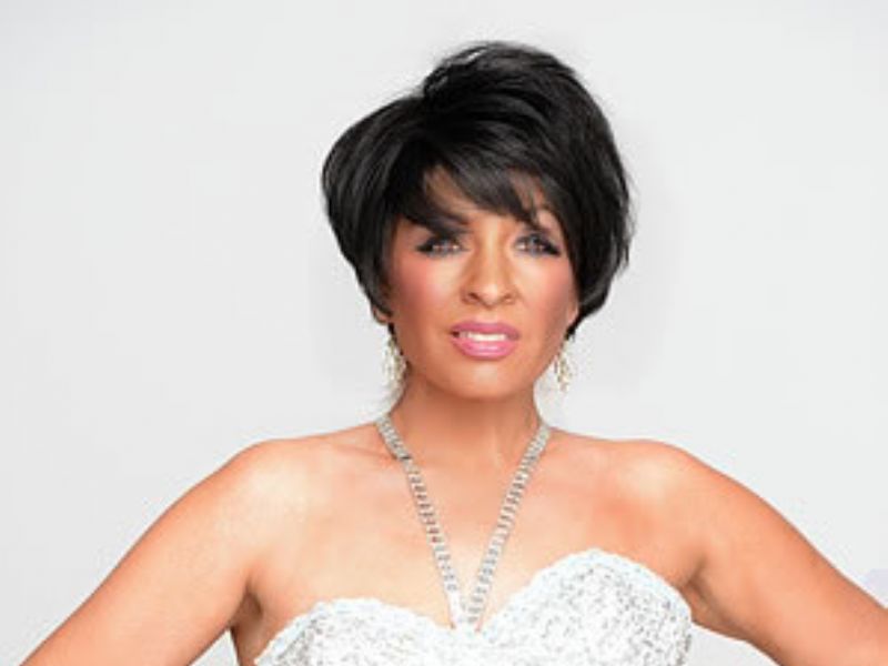 this is shirley bassey