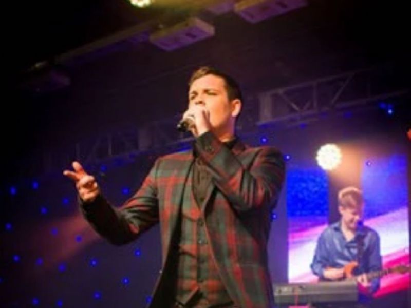 tom w