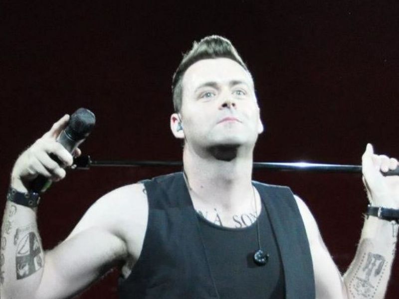 tribute to robbie williams