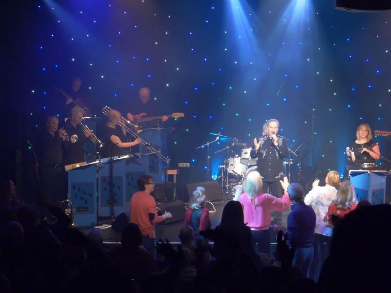 tribute to neil diamond