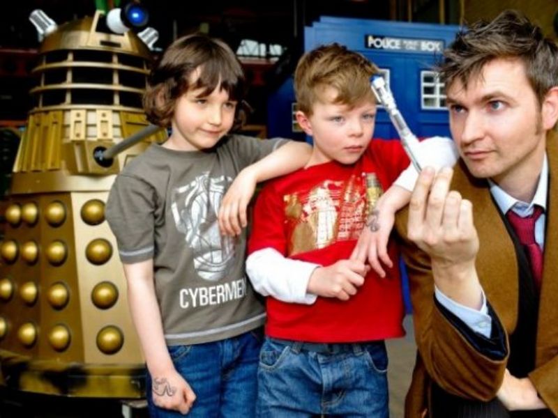 dr who and david tennant lookalike