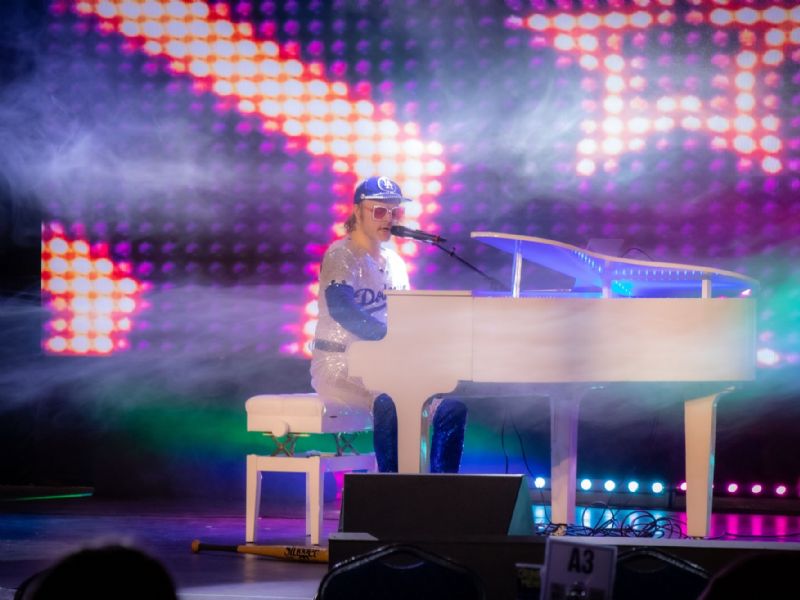 step into elton