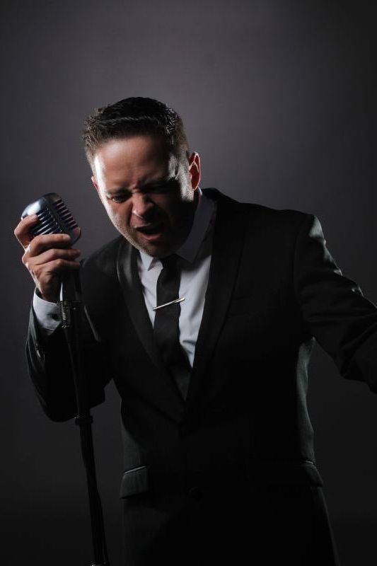 finbarr swing singer