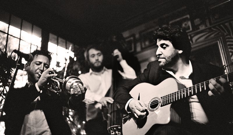 gypsy jazz trio
