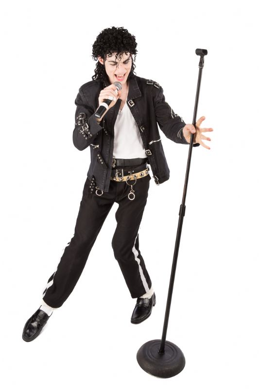 rj as michael jackson
