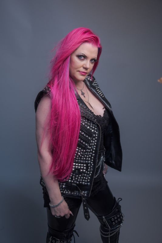 sam jones rock queen