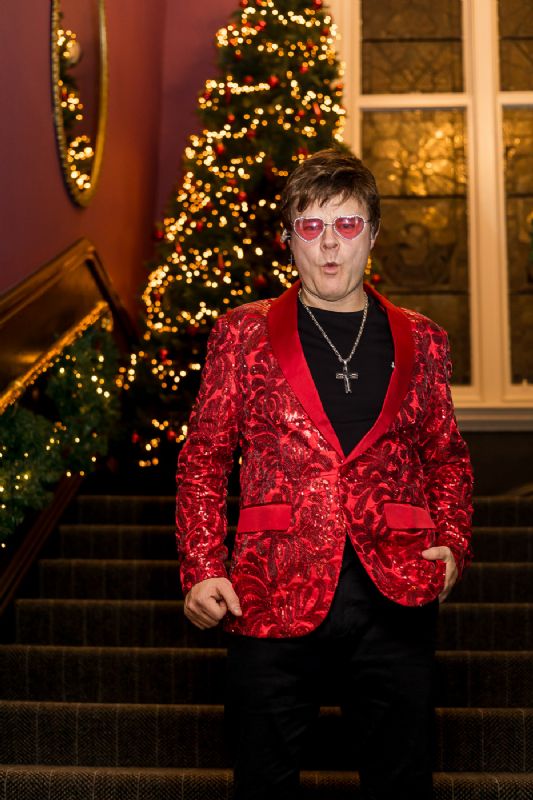 step into elton